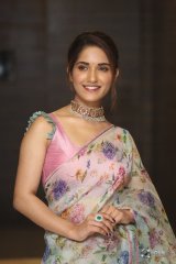 Ruhani Sharma at Hit Movie Pre Release Event